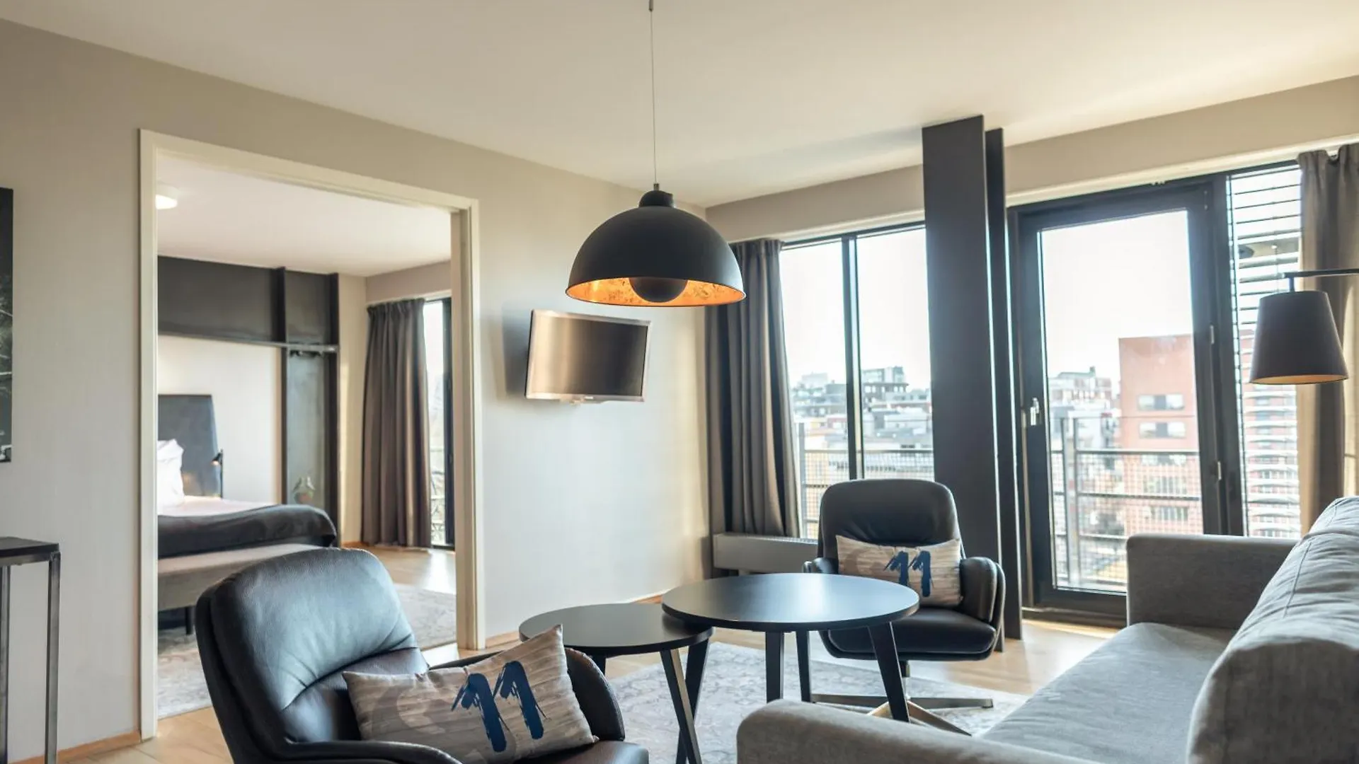 Quality Hotel 11 & Eriksbergshallen Gothenburg 4*,