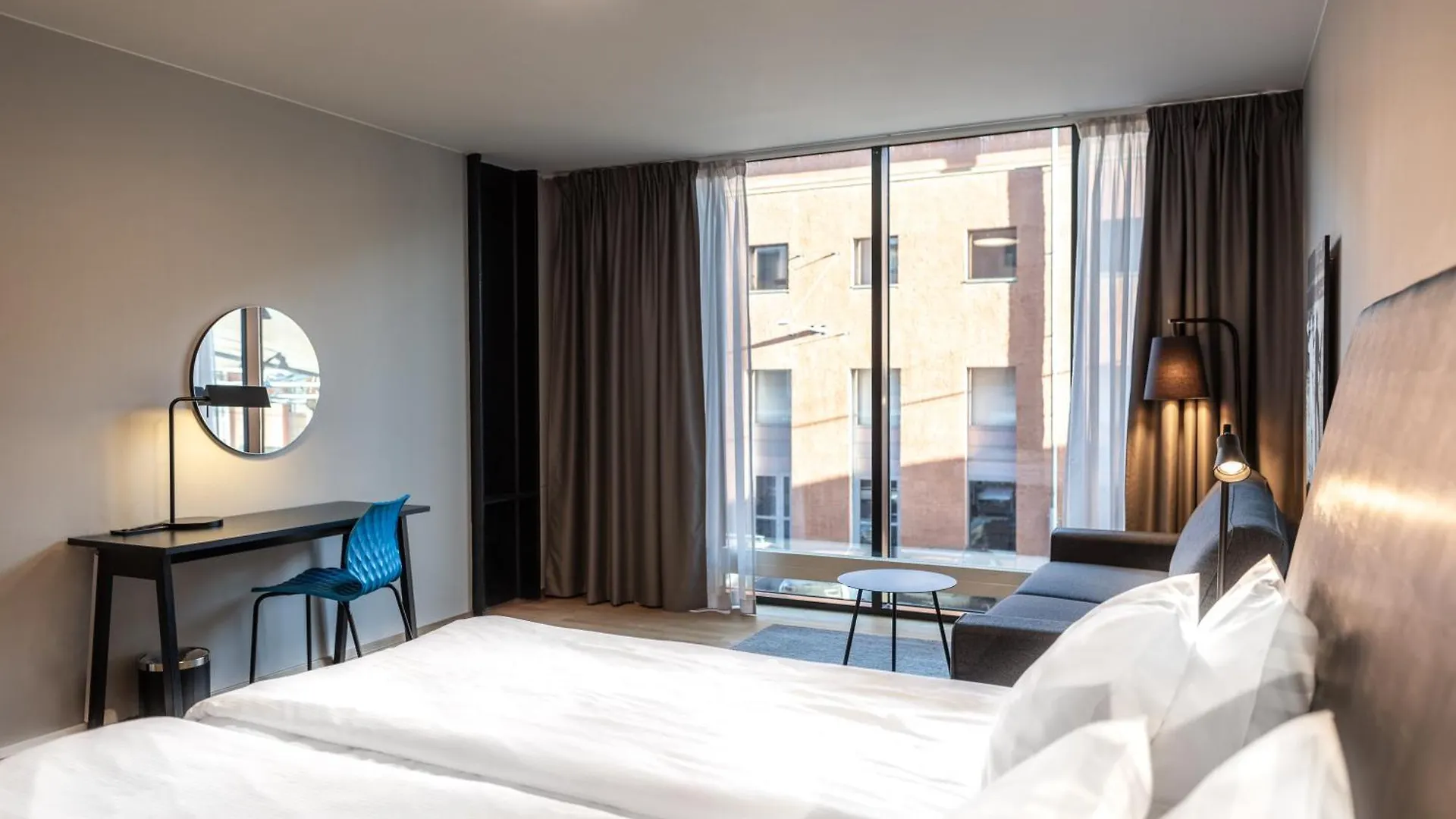 Quality Hotel 11 & Eriksbergshallen Gothenburg 4*,