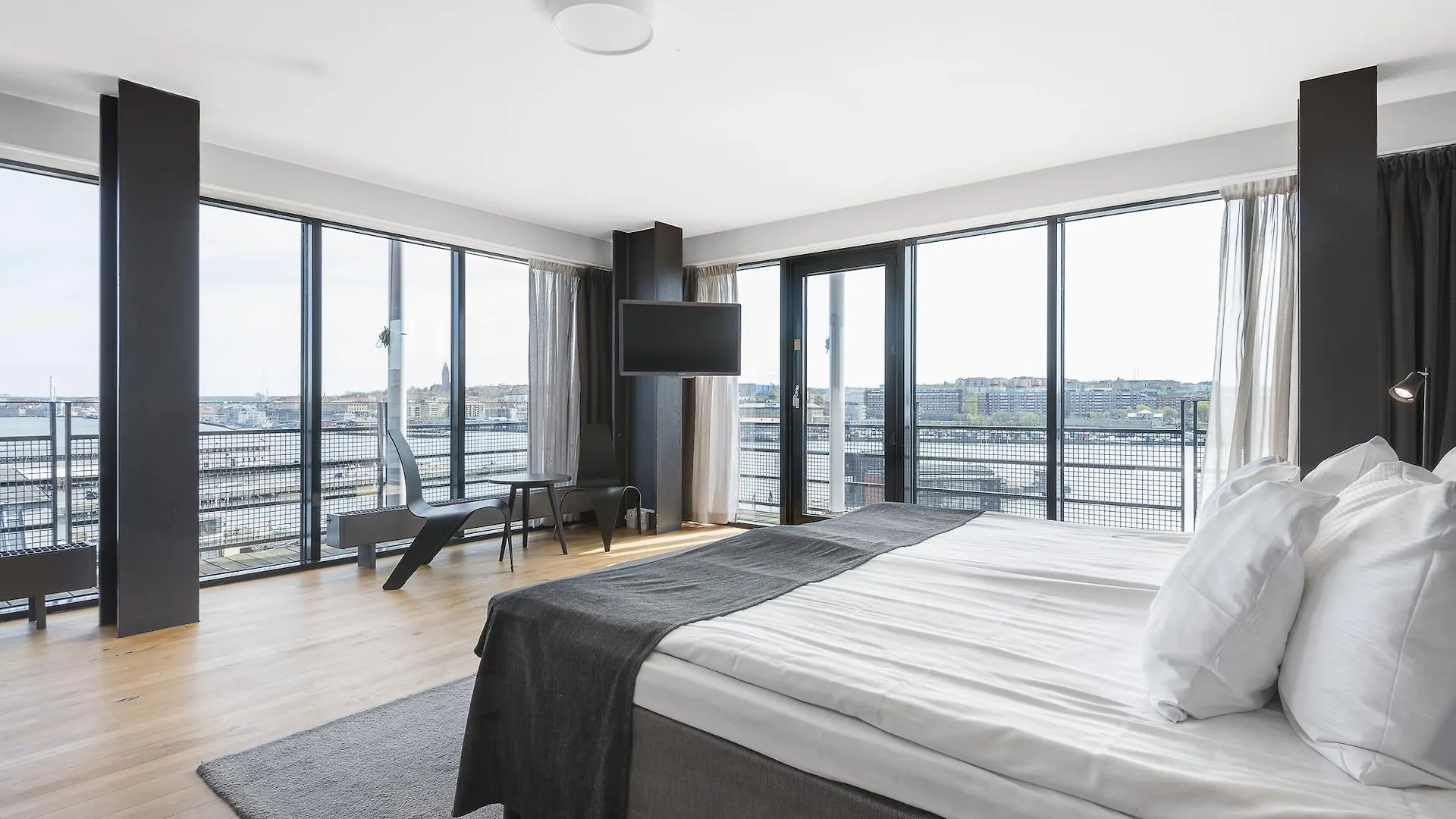 Quality Hotel 11 & Eriksbergshallen Gothenburg