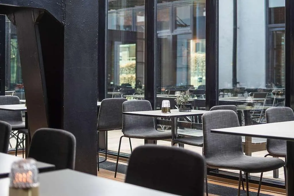 Quality Hotel 11 & Eriksbergshallen Gothenburg 4*,  Sweden