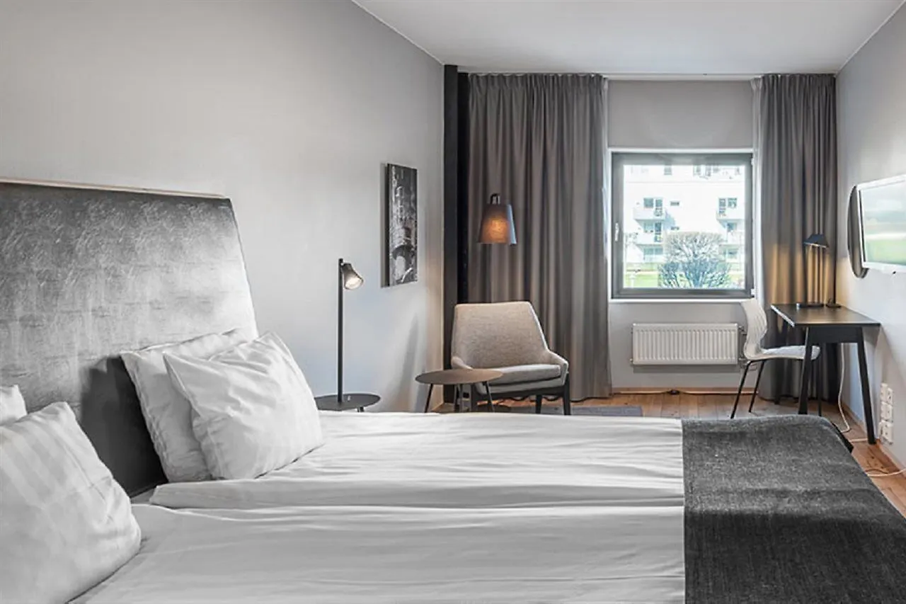 Quality Hotel 11 & Eriksbergshallen Gothenburg 4*,